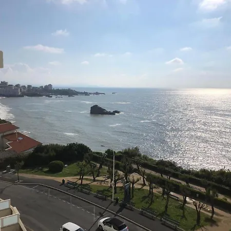 3* Vue Parking Regina Et Golf Apartament